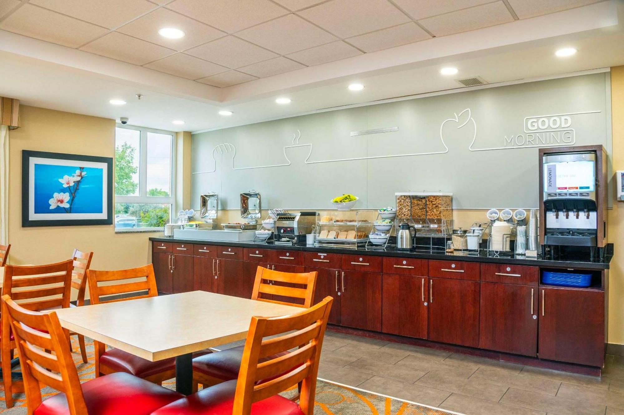 Comfort Inn & Suites Kincardine Luaran gambar