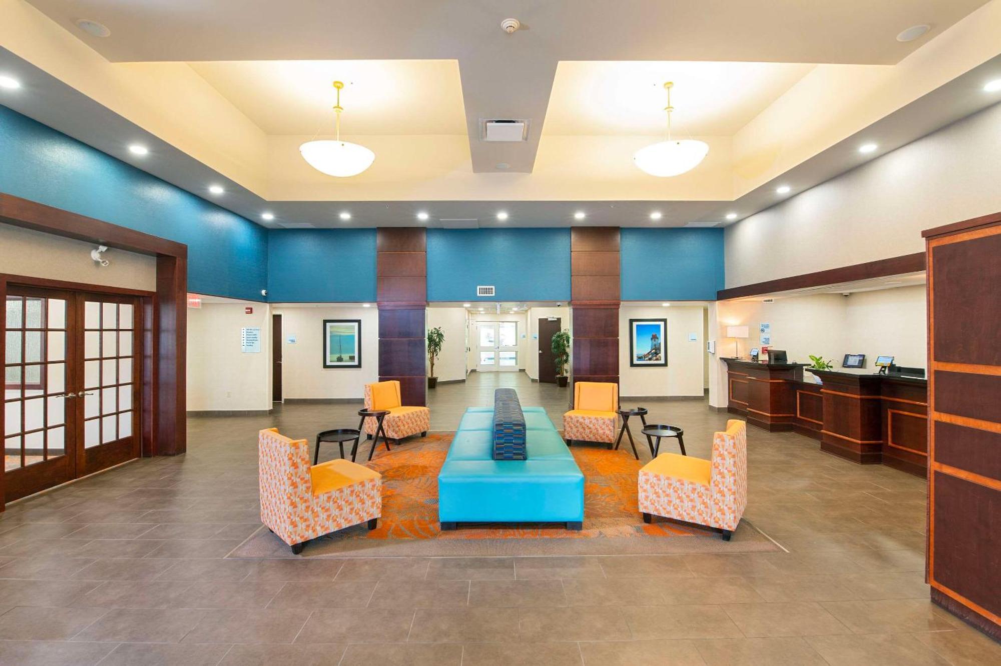 Comfort Inn & Suites Kincardine Luaran gambar